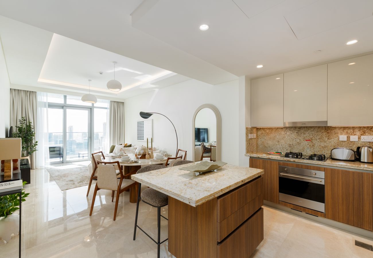 Apartment in Dubai - Urban 3BR Apt | Walk to Dubai Mall & Opera