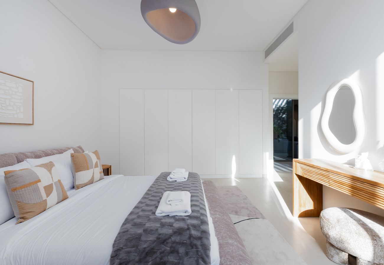 Villa in Ajman - 4BR Coastal Haven w/  Private Pool | Al Zorah