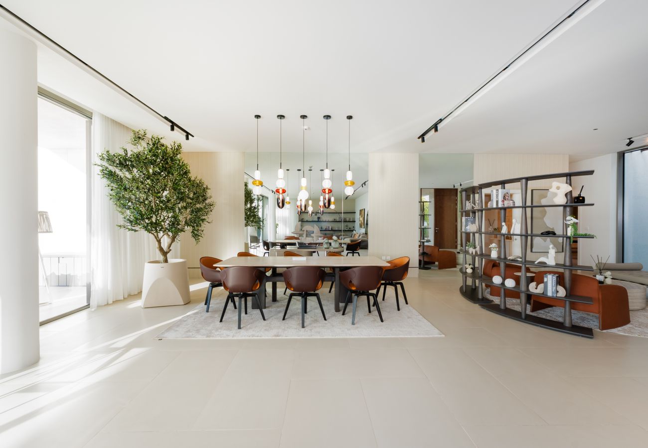 Villa in Ajman - 4BR Coastal Haven w/  Private Pool | Al Zorah