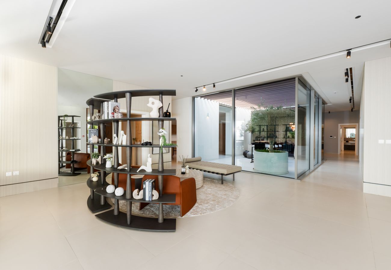 Villa in Ajman - 4BR Coastal Haven w/  Private Pool | Al Zorah