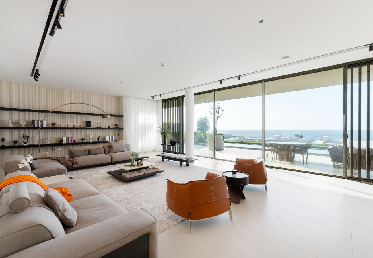 Villa in Ajman - 4BR Coastal Haven w/  Private Pool | Al Zorah