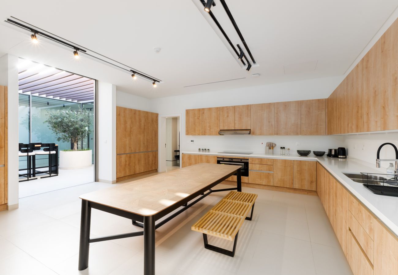 Villa in Ajman - 4BR Coastal Haven w/  Private Pool | Al Zorah