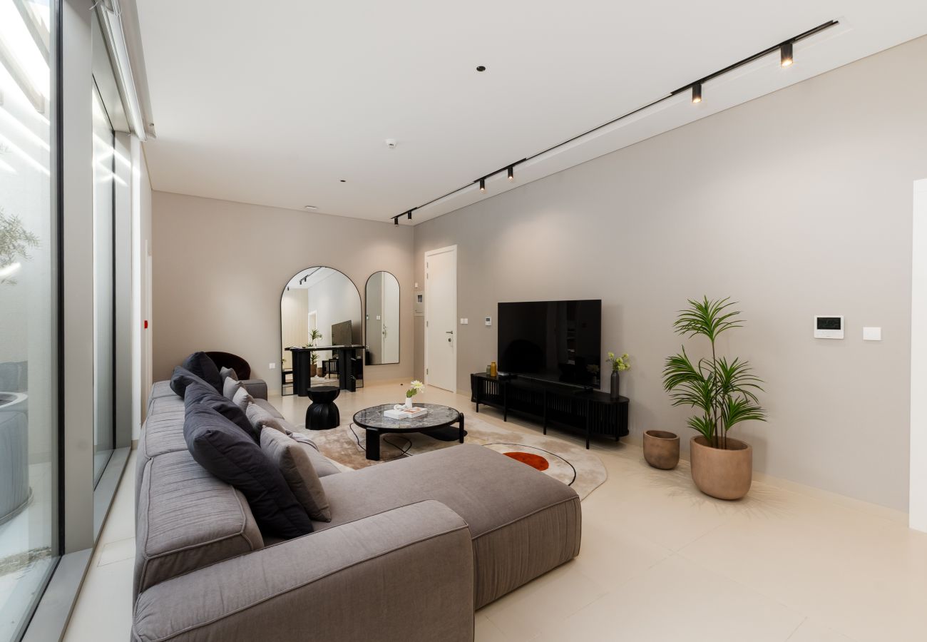 Villa in Ajman - 4BR Coastal Haven w/  Private Pool | Al Zorah