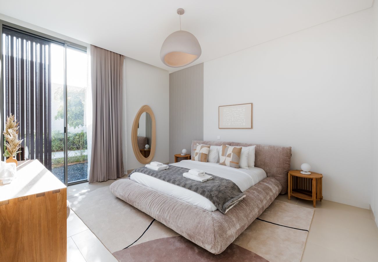 Villa in Ajman - 4BR Coastal Haven w/  Private Pool | Al Zorah