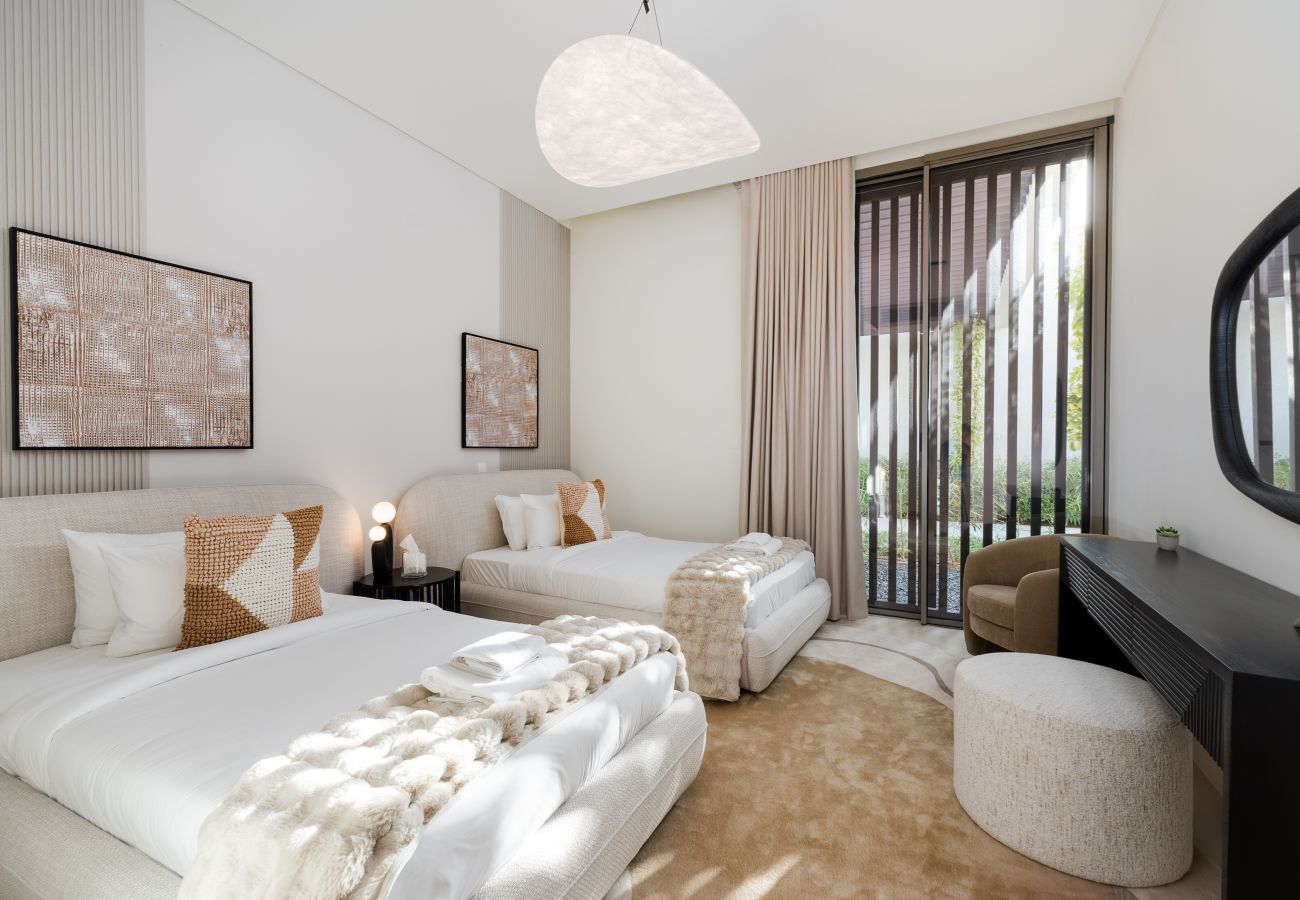 Villa in Ajman - 4BR Coastal Haven w/  Private Pool | Al Zorah