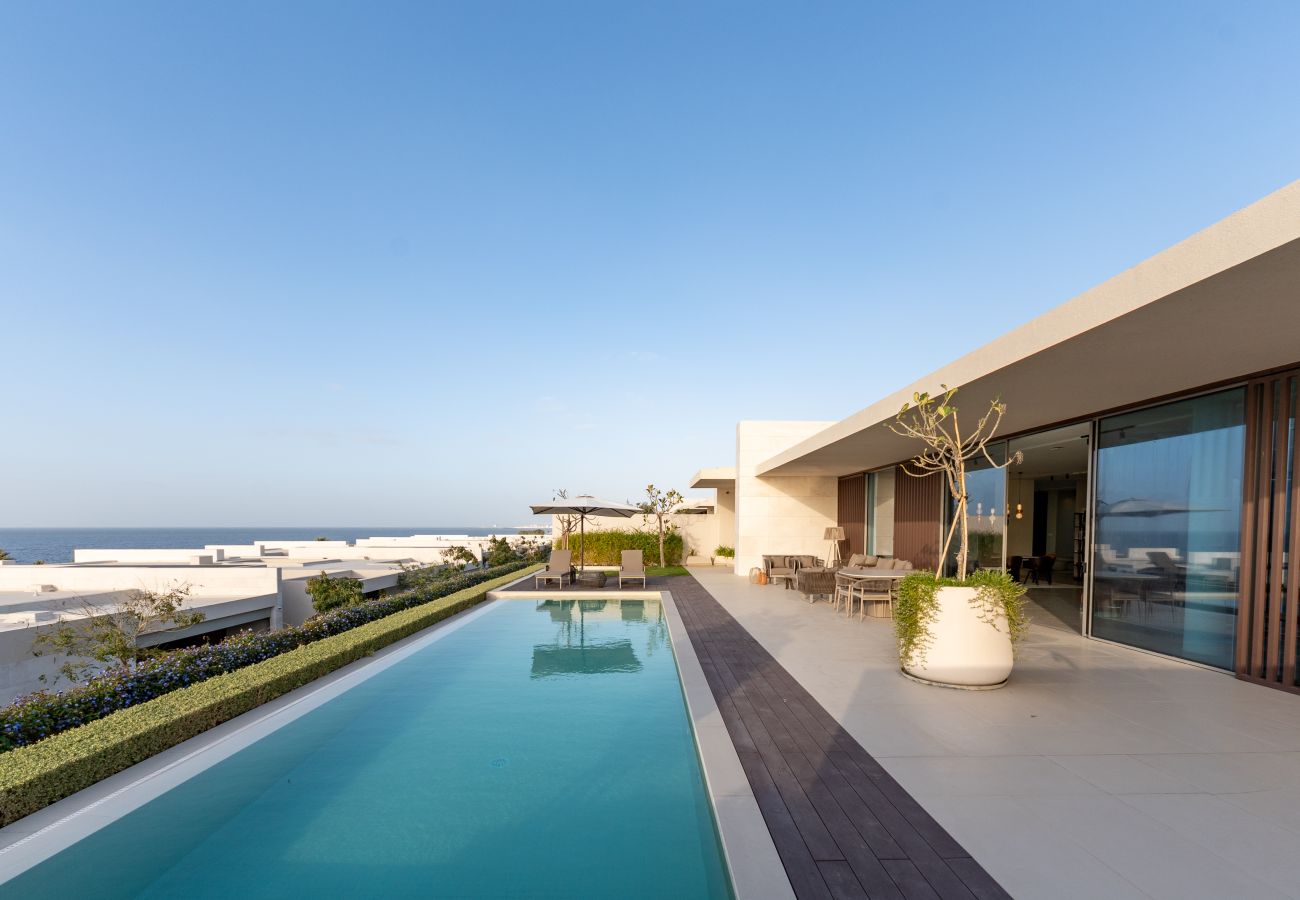Villa in Ajman - 4BR Coastal Haven w/  Private Pool | Al Zorah