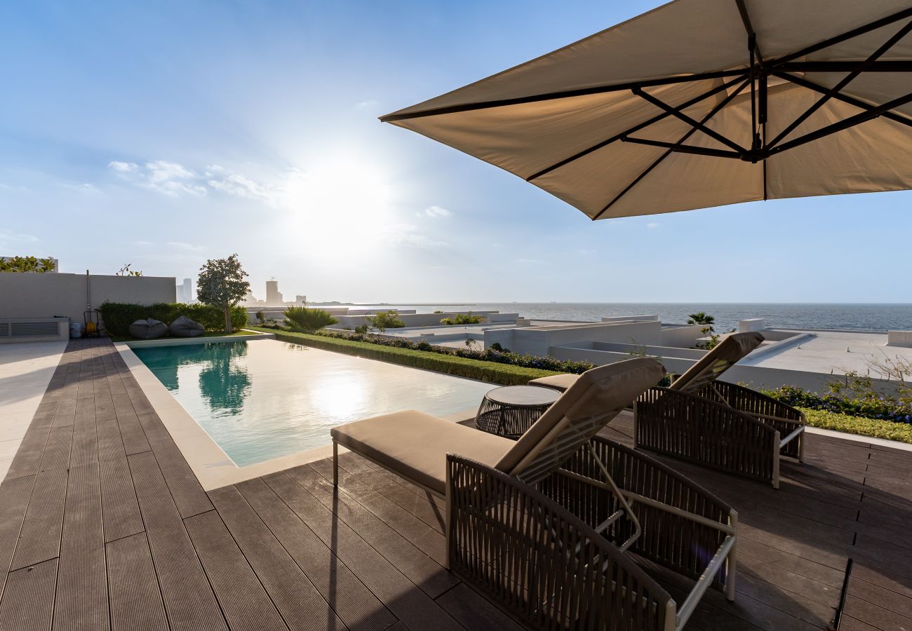 Villa in Ajman - 4BR Coastal Haven w/  Private Pool | Al Zorah