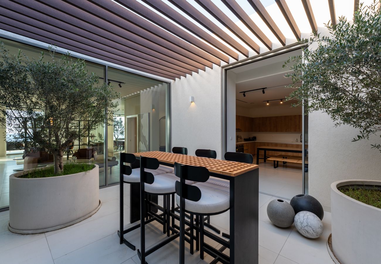 Villa in Ajman - 4BR Coastal Haven w/  Private Pool | Al Zorah