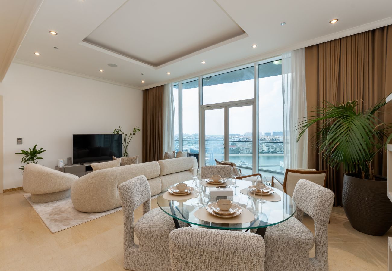 Apartment in Dubai - Prime 3BR w/ Beach Access at the Palm