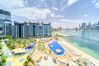 Apartment in Dubai - Prime 3BR w/ Beach Access at the Palm
