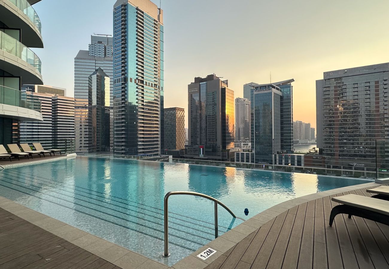 Apartment in Dubai - 4BR Downtown Dream w/ Iconic Burj View