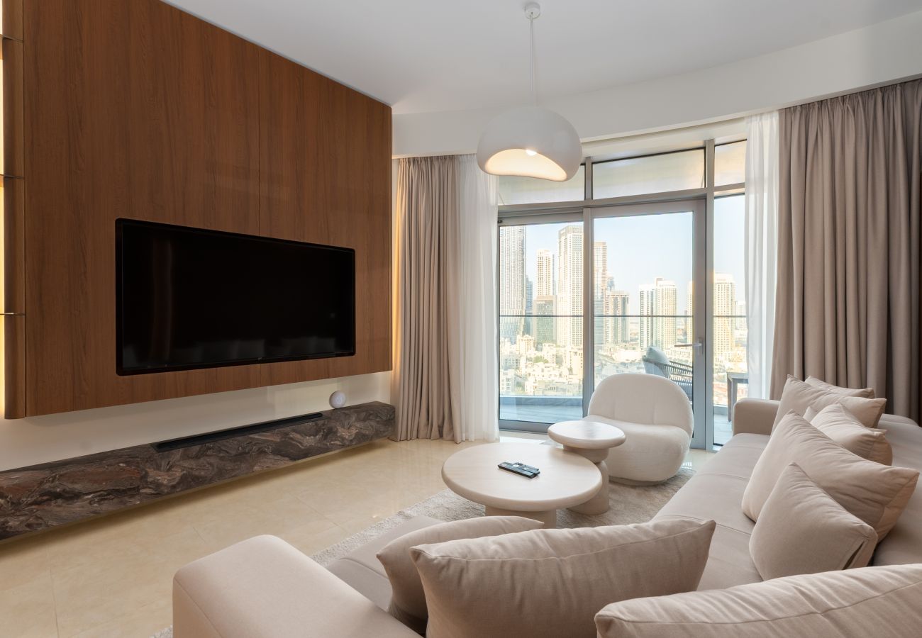 Apartment in Dubai - 4BR Downtown Dream w/ Iconic Burj View