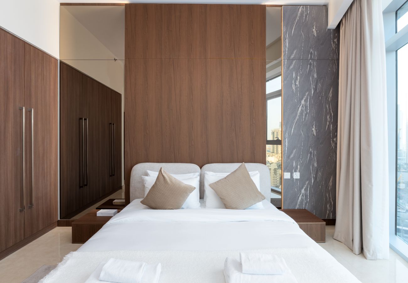 Apartment in Dubai - 4BR Downtown Dream w/ Iconic Burj View