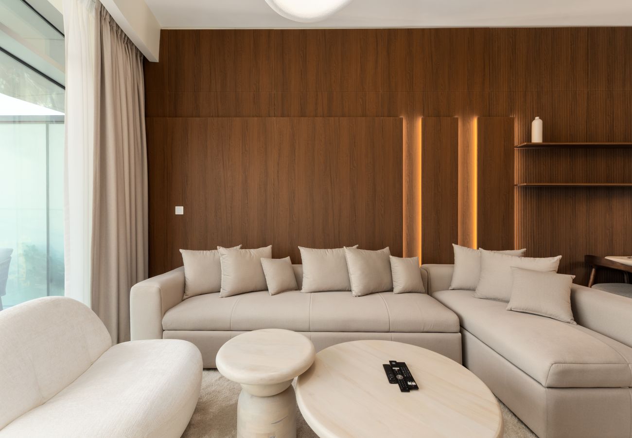 Apartment in Dubai - 4BR Downtown Dream w/ Iconic Burj View