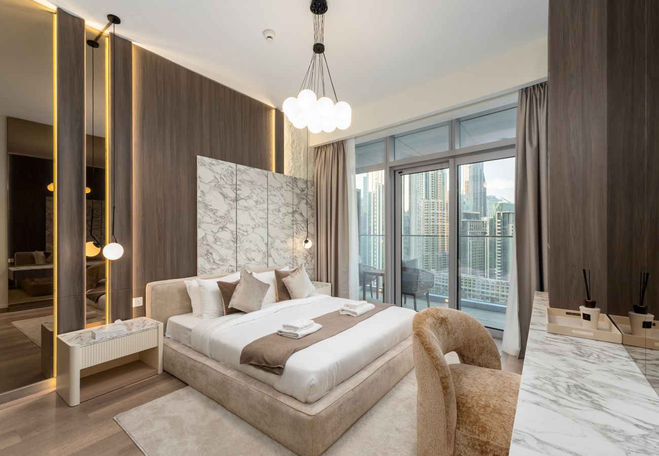Apartment in Dubai - 4BR Downtown Dream w/ Iconic Burj View