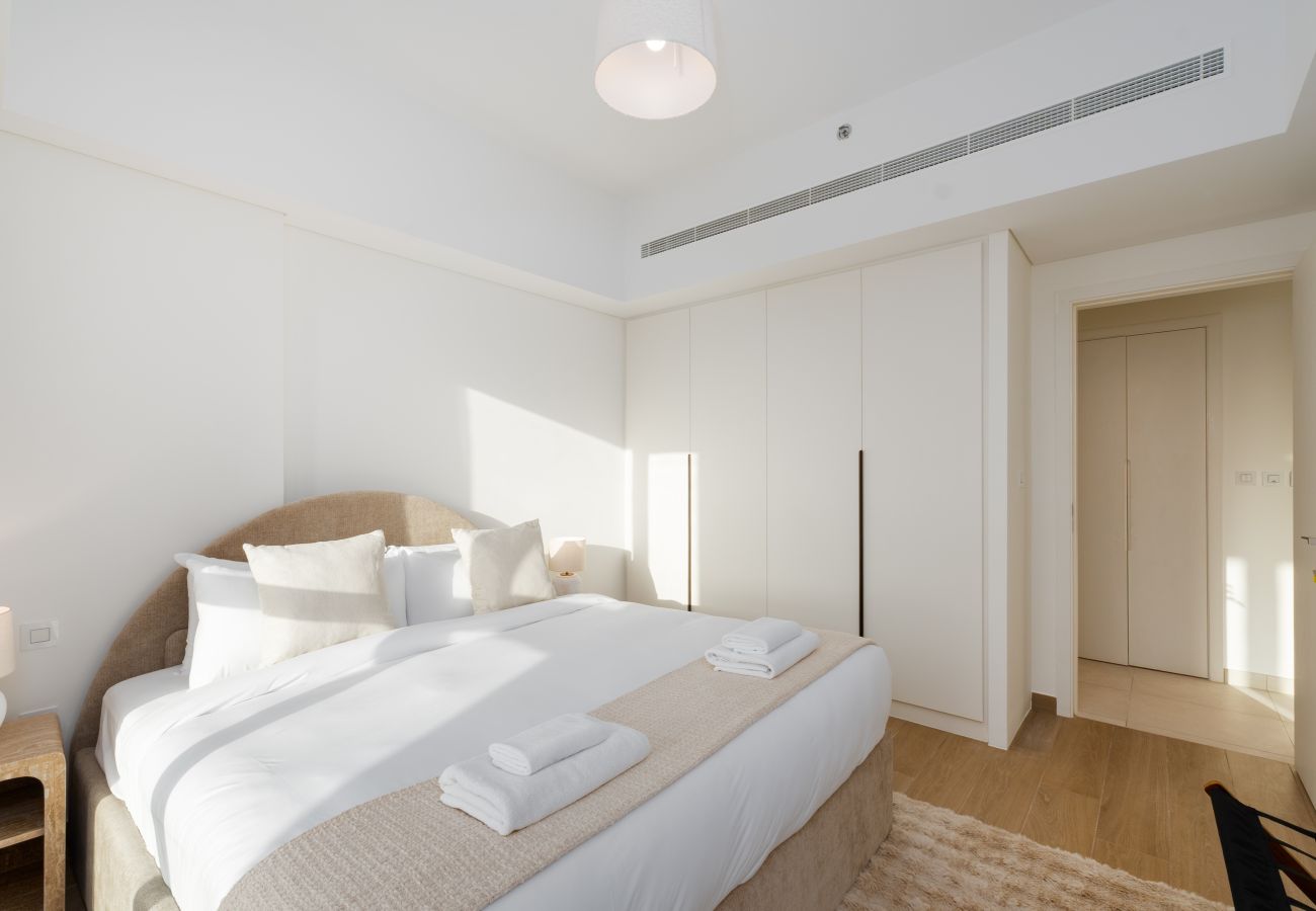 Apartment in Dubai - Chic MJL Retreat | Steps to Souk Madinat & Burj Al Arab