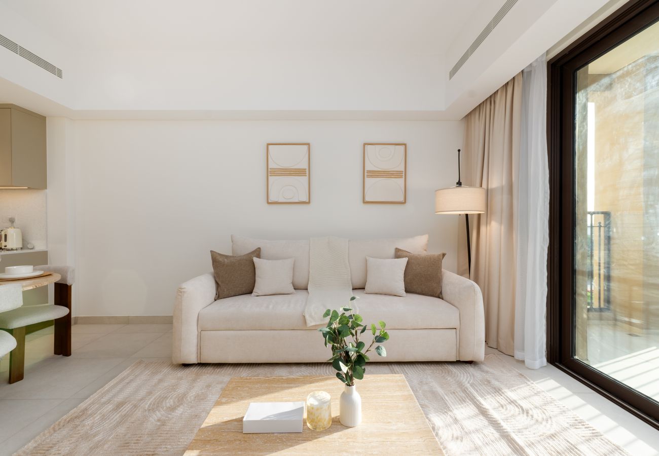 Apartment in Dubai - Chic MJL Retreat | Steps to Souk Madinat & Burj Al Arab