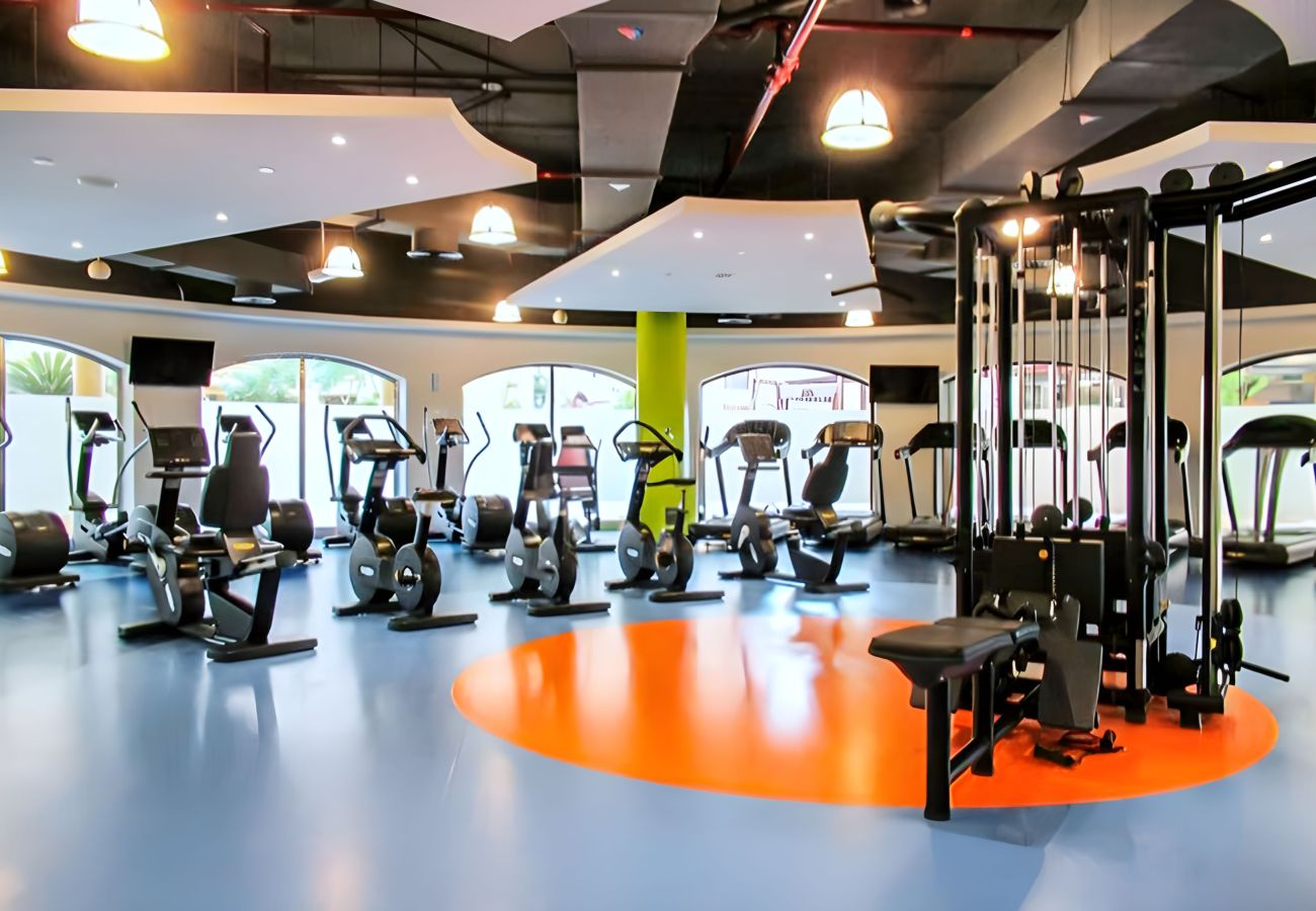 Apartment in Dubai - Cozy JBR 2BR Retreat | Steps to the Beach & The Walk