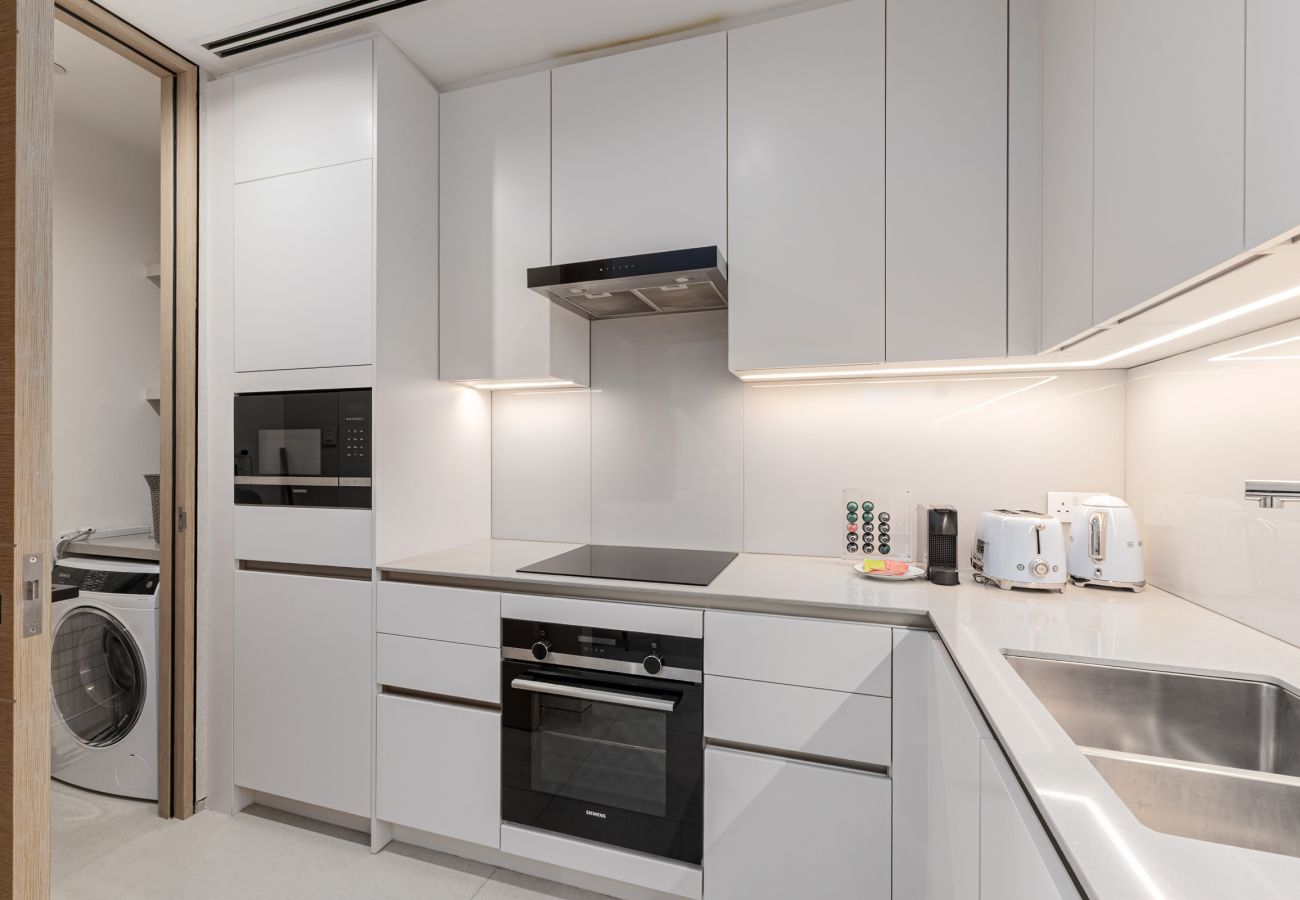 Apartment in Dubai - Live the Vibe: Upgraded 2BR | JBR Coastal Living