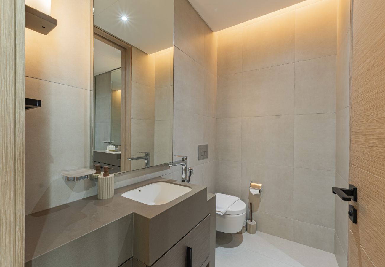 Apartment in Dubai - Live the Vibe: Upgraded 2BR | JBR Coastal Living