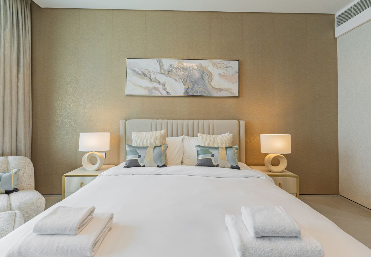 Apartment in Dubai - Live the Vibe: Upgraded 2BR | JBR Coastal Living