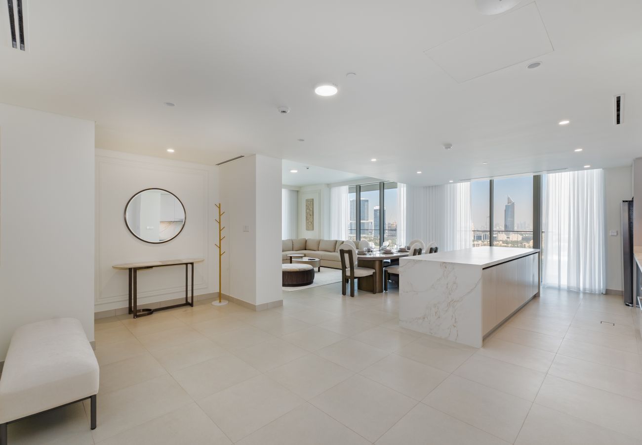 Apartment in Dubai - Modern Beachfront 3BR Apt | Near Marina & JBR 