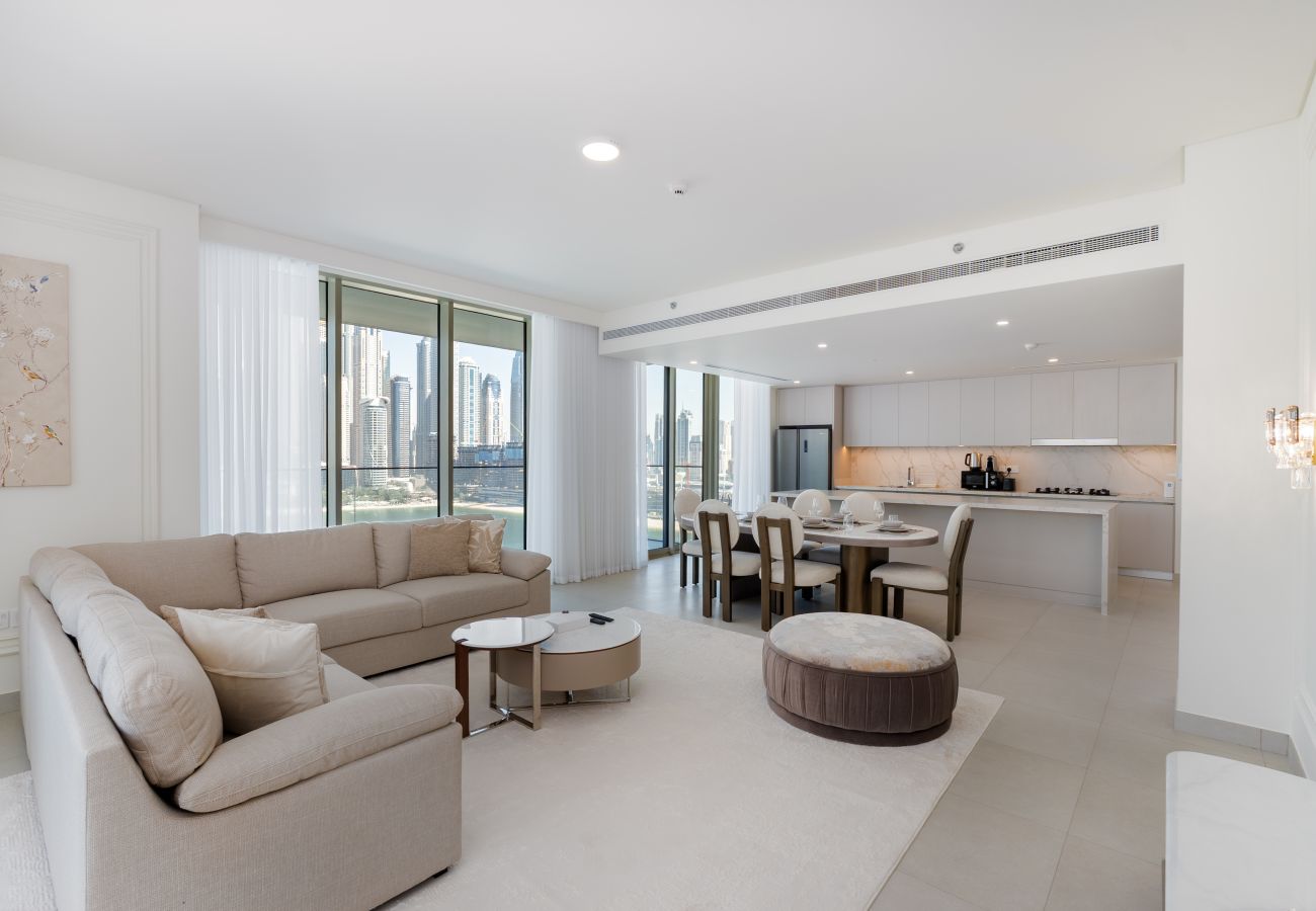 Apartment in Dubai - Modern Beachfront 3BR Apt | Near Marina & JBR 