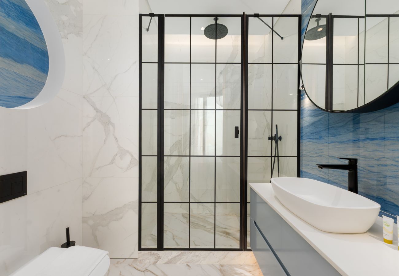 Apartment in Dubai - Address JBR 3BR | Direct Beach & Ain Dubai View