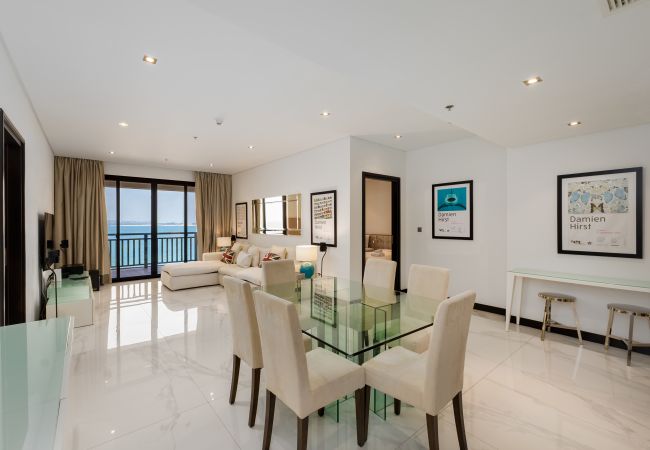Apartment in Dubai - Palm Jumeirah 2BR | Prime Burj Al Arab Balcony