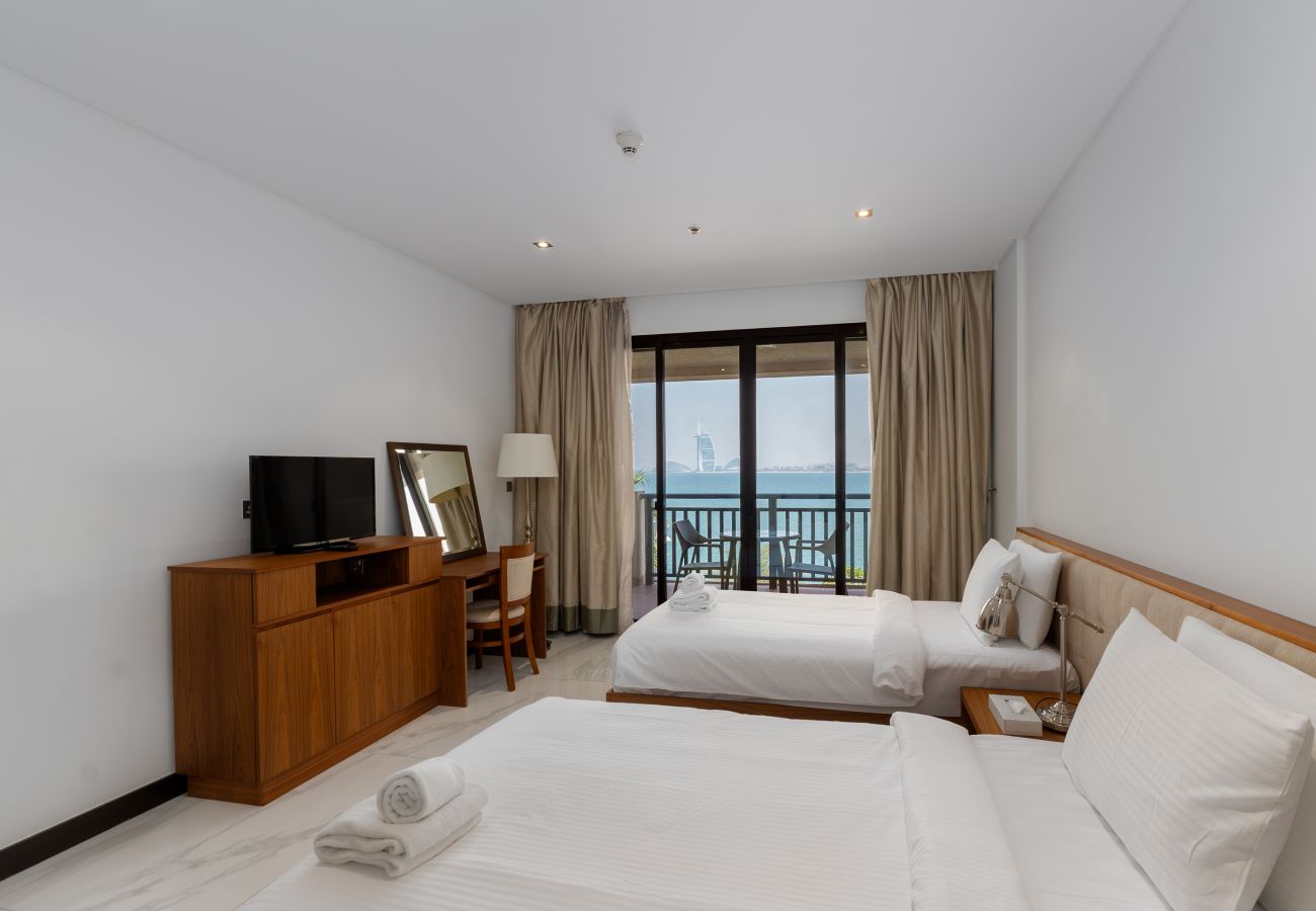Apartment in Dubai - Palm Jumeirah 2BR | Prime Burj Al Arab Balcony