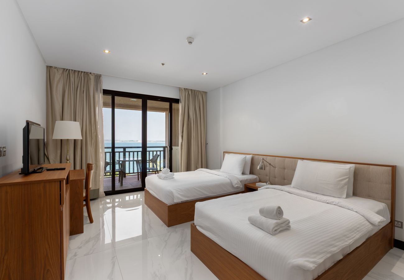 Apartment in Dubai - Palm Jumeirah 2BR | Prime Burj Al Arab Balcony