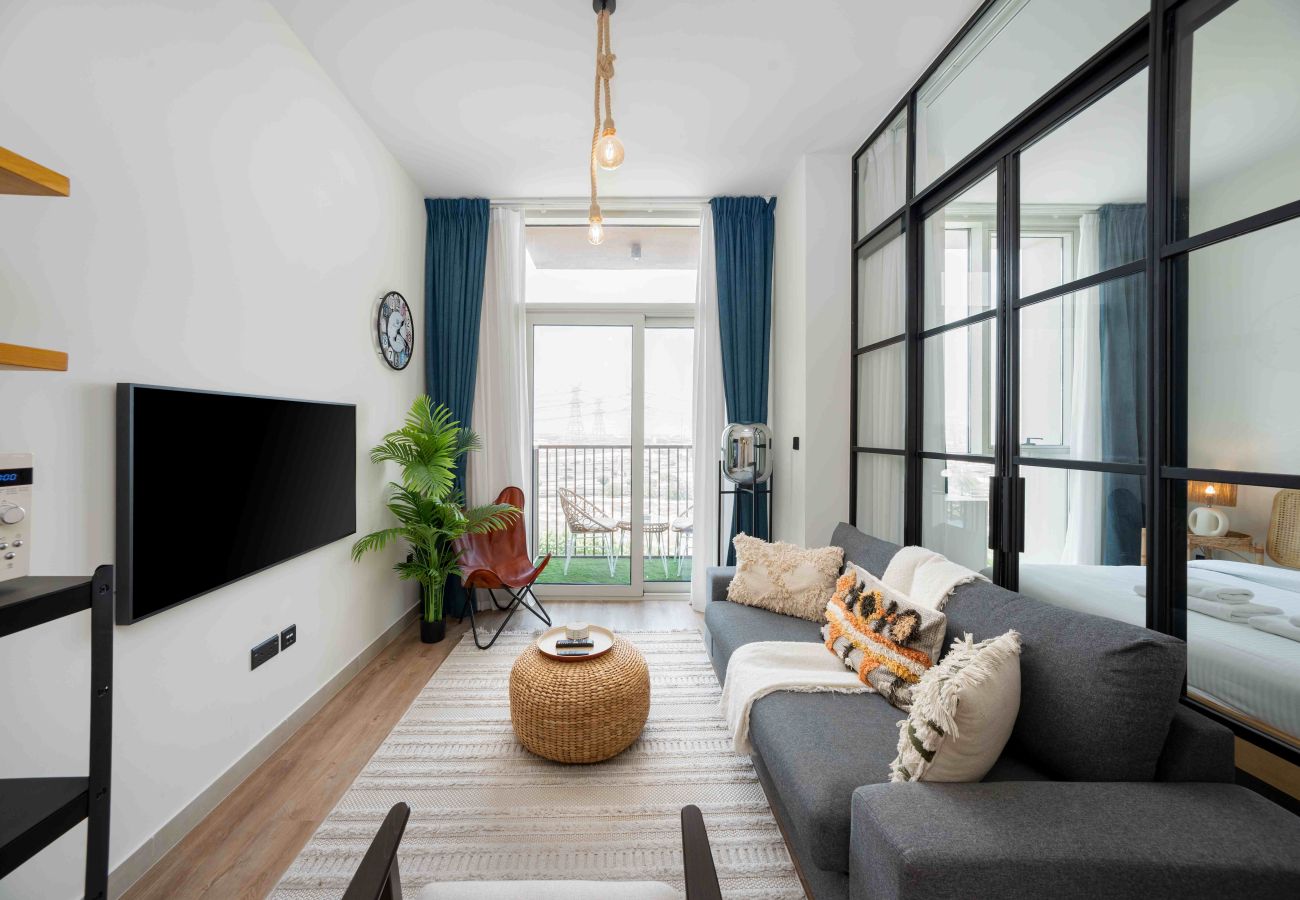 Apartment in Dubai - Boho-Chic 1BR w/ Pool | Dubai Hills