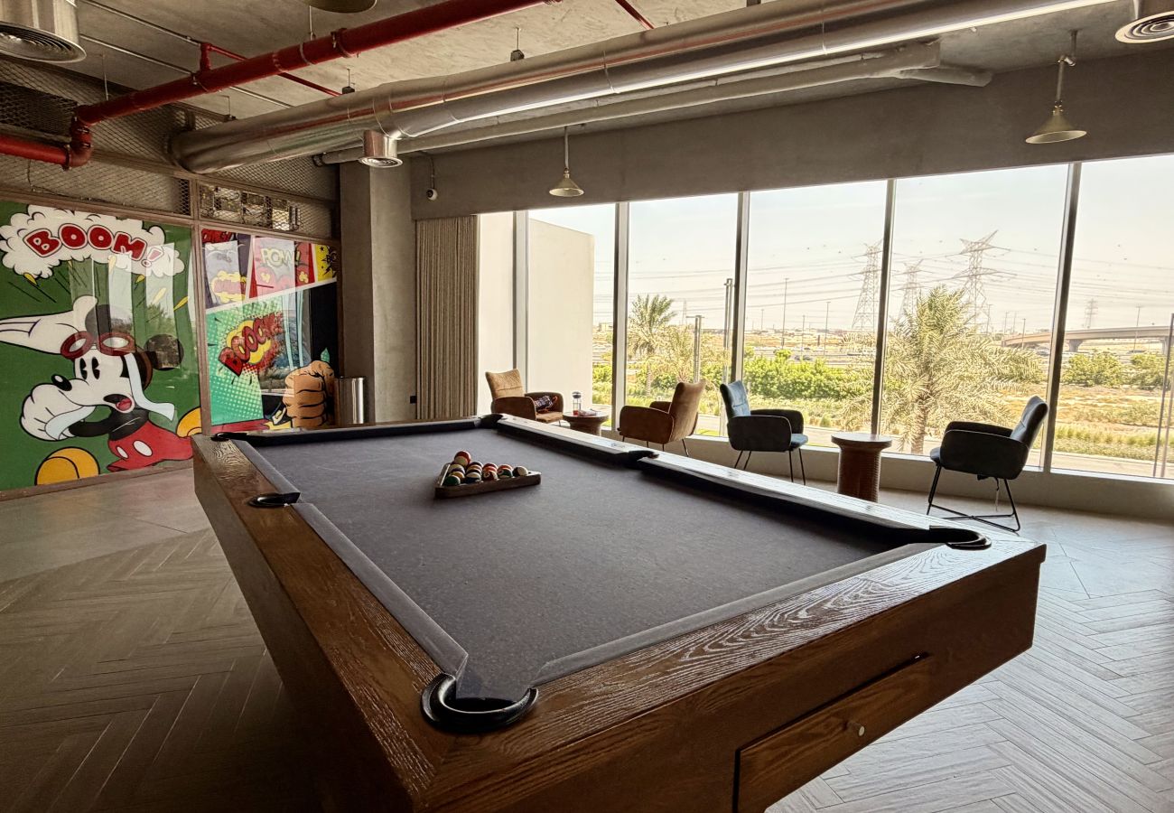 Apartment in Dubai - Boho-Chic 1BR w/ Pool | Dubai Hills
