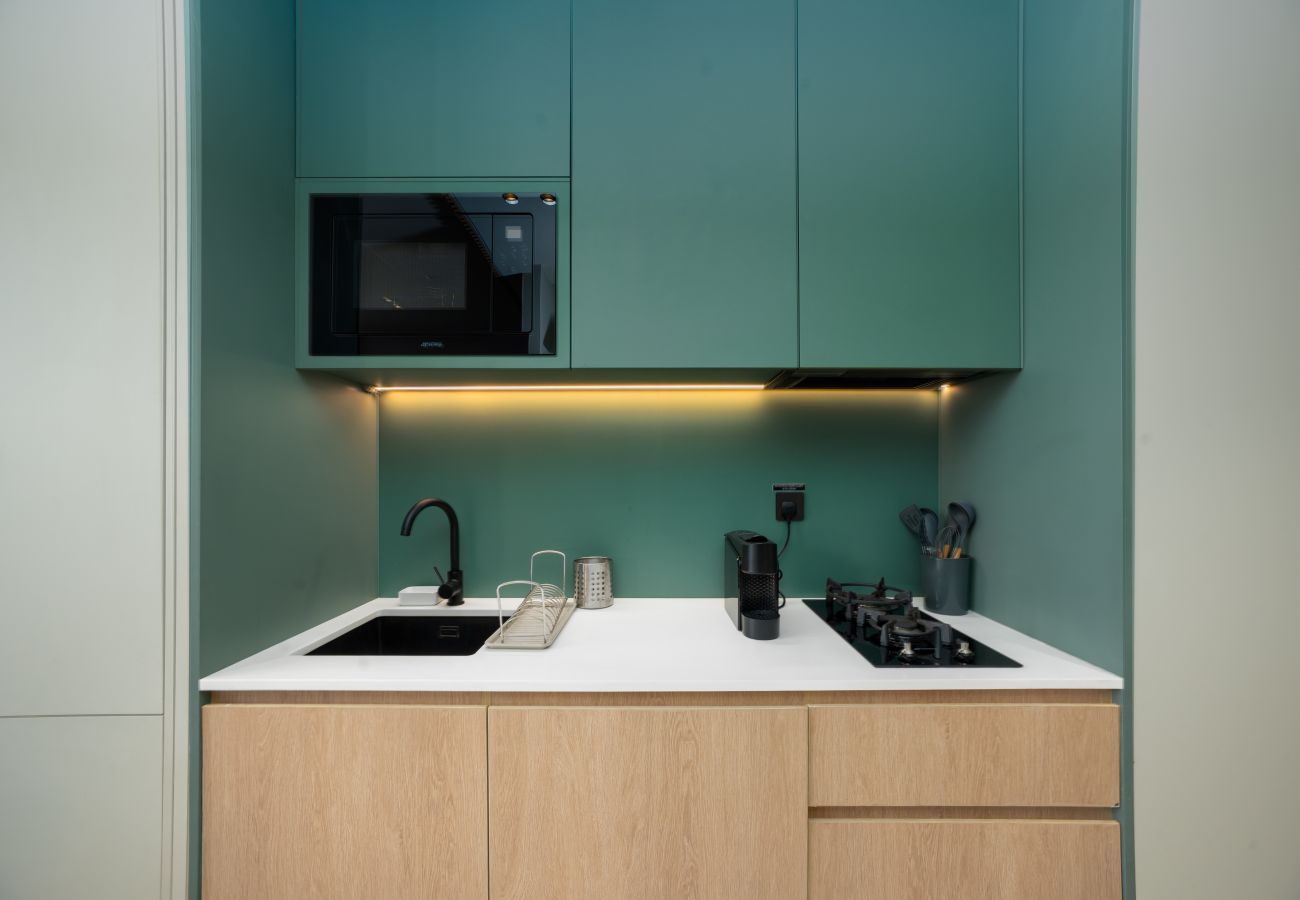 Studio in Dubai - Modern Studio Near Downtown | Burj View