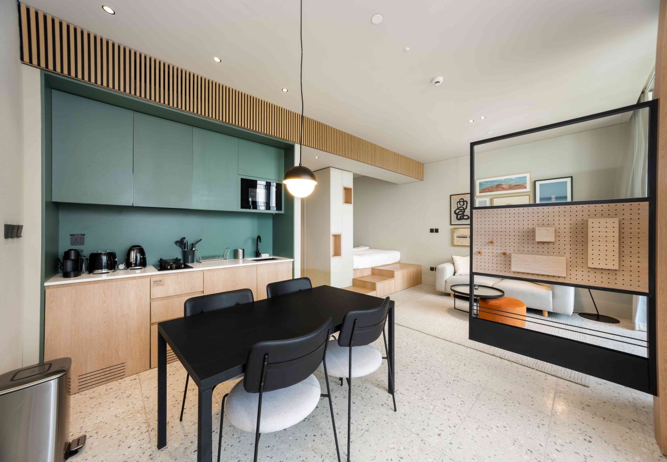 Studio in Dubai - Chic City Studio in Upside w/ Burj View