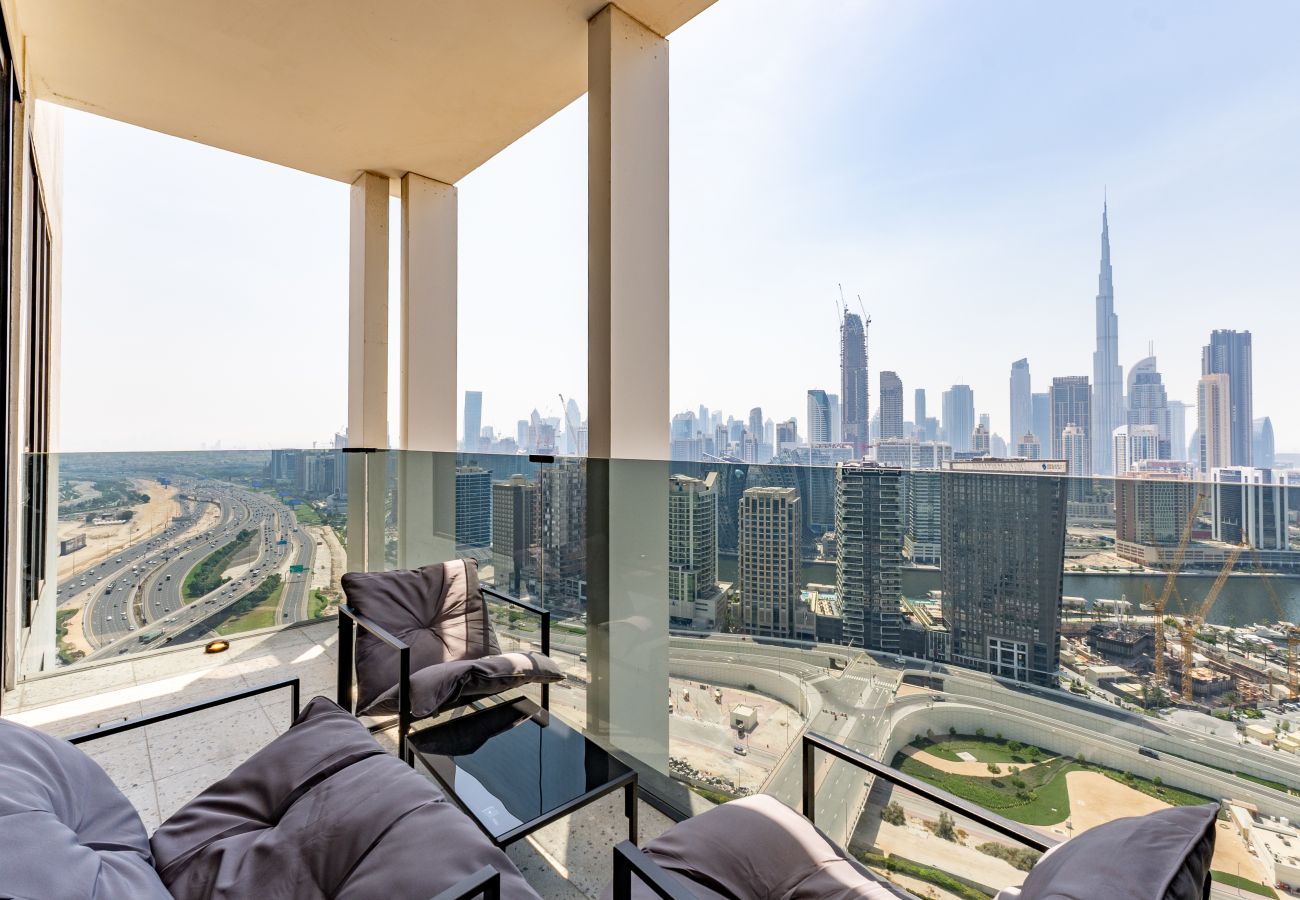 Studio in Dubai - Executive Studio w/ Burj Khalifa View