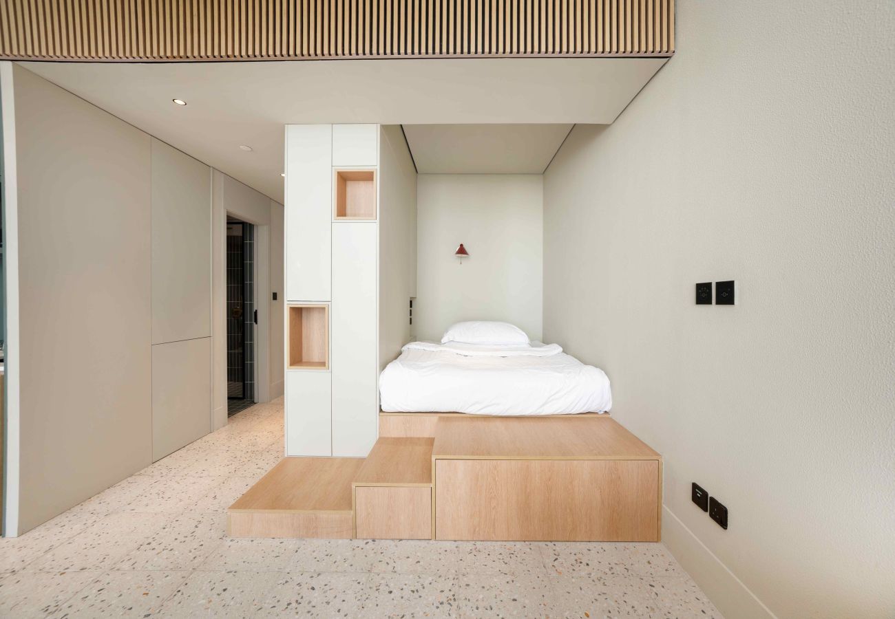 Studio in Dubai - Prime Upside Studio w/ Private Balcony