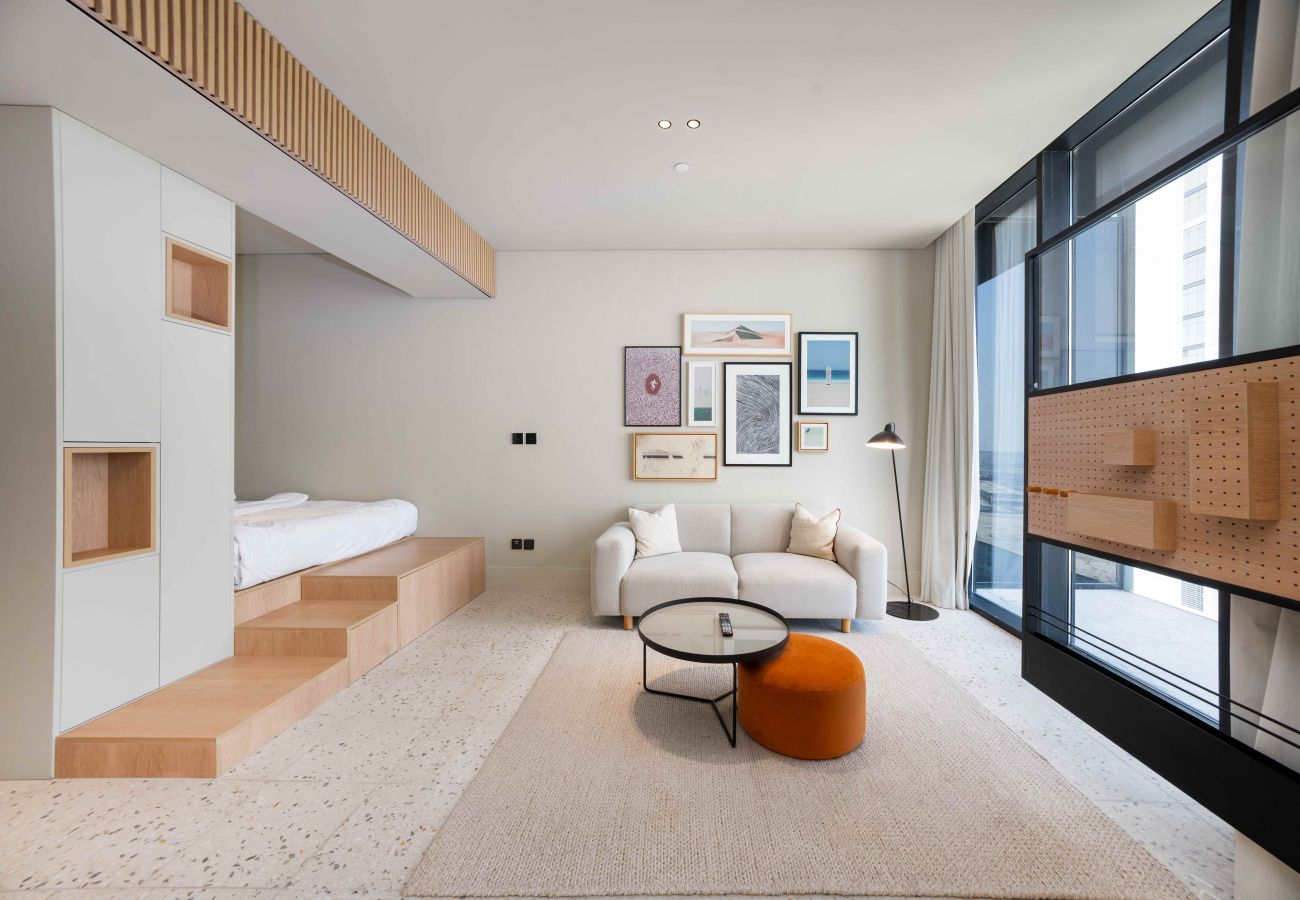 Studio in Dubai - Prime Upside Studio w/ Private Balcony