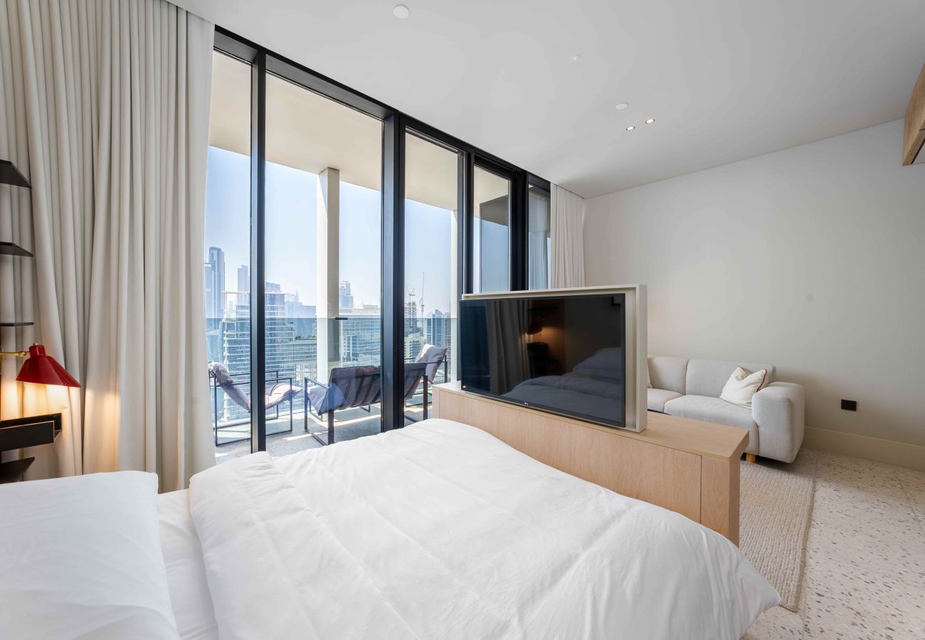 Studio in Dubai - Bright Studio w/ Iconic Burj View