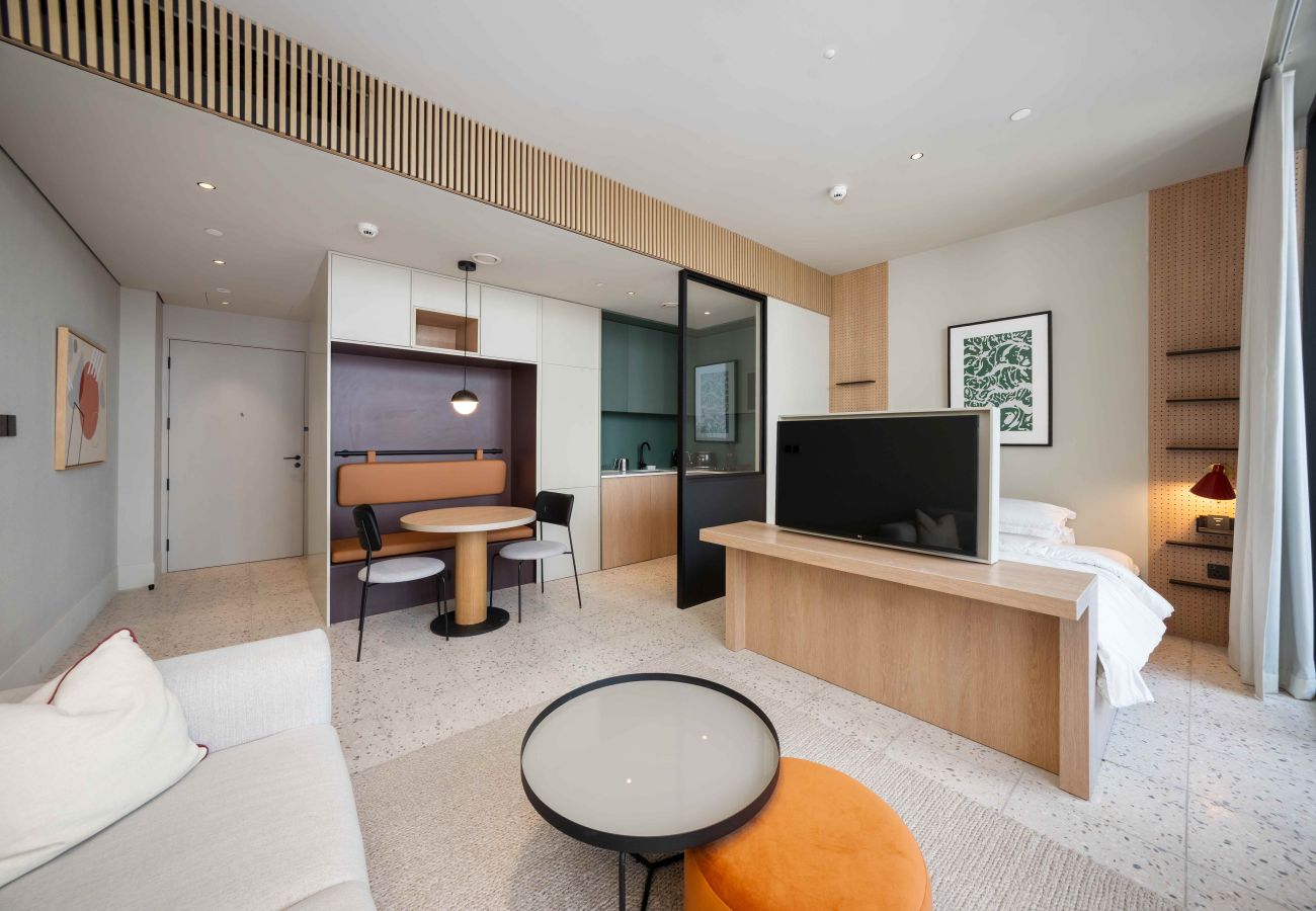 Studio in Dubai - Bright Studio w/ Iconic Burj View