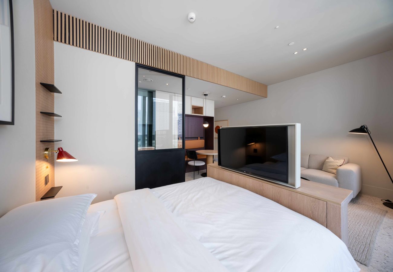 Studio in Dubai - Prime Business Bay Studio | Burj View