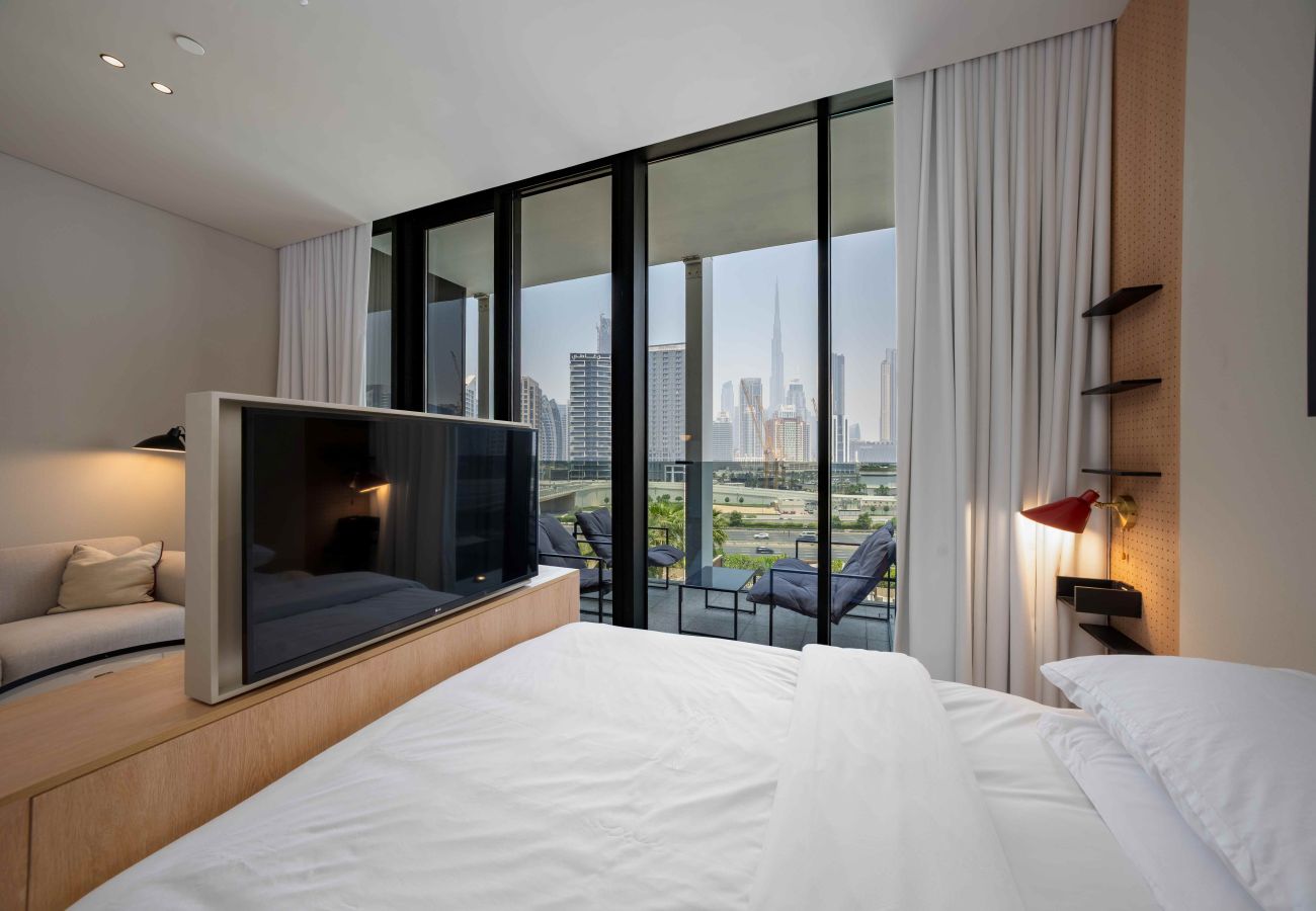 Studio in Dubai - Prime Business Bay Studio | Burj View