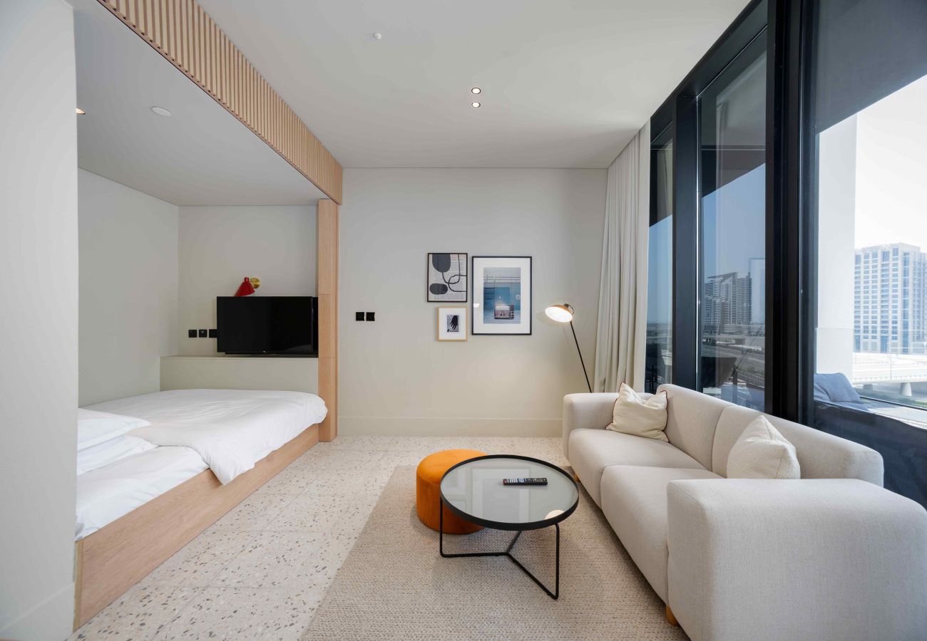 Studio in Dubai - Sleek Business Bay Studio | Burj View