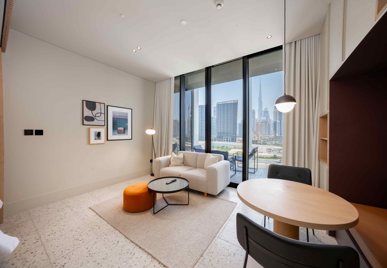 Studio in Dubai - Sleek Business Bay Studio | Burj View