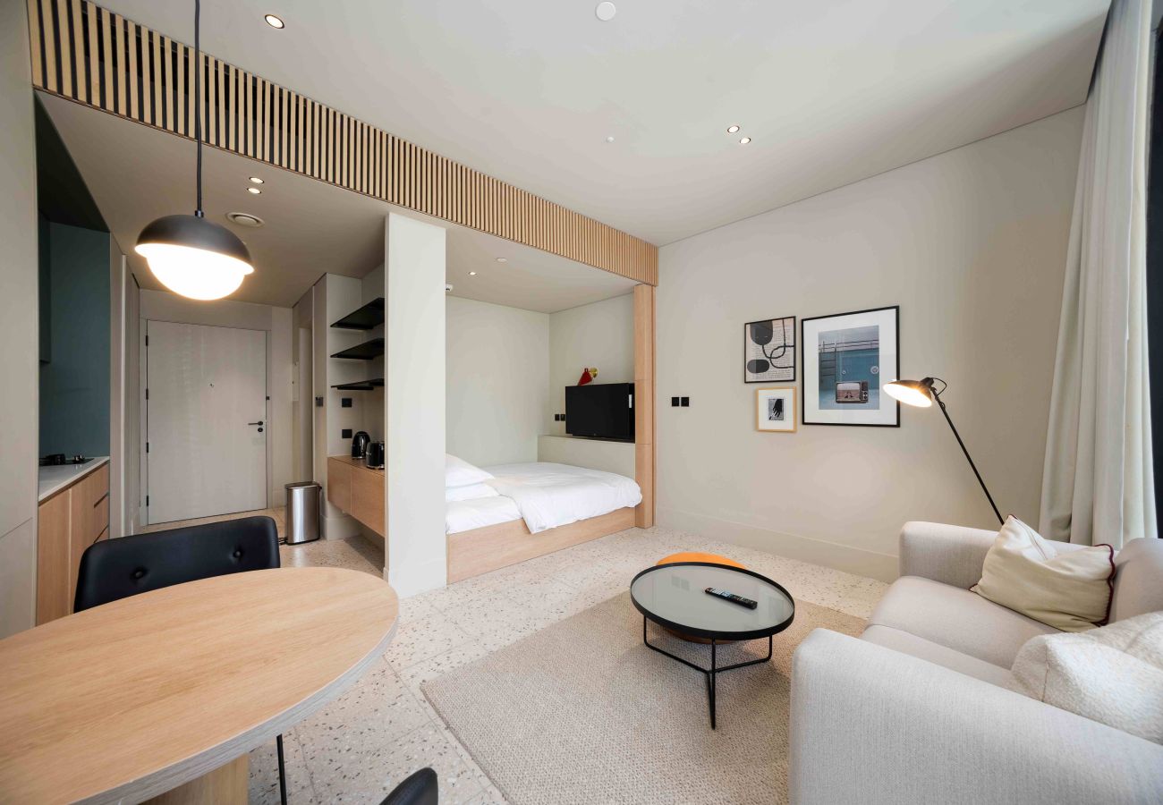 Studio in Dubai - Relaxed Studio in Upside w/ Burj View