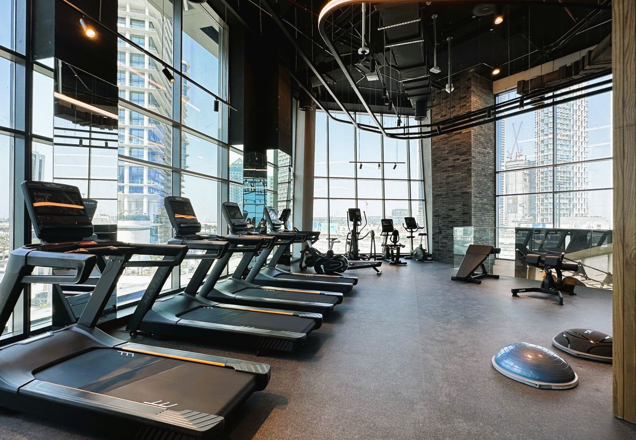 Apartment in Dubai - Modern 2BR Retreat | Near Downtown Dubai