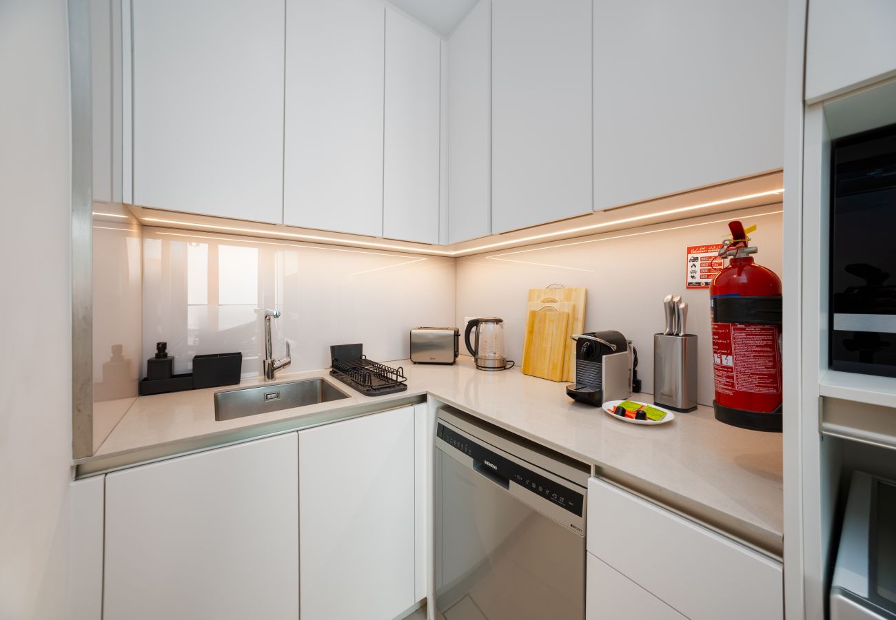 Apartment in Dubai - Chic Address JBR Haven w/ Marina View