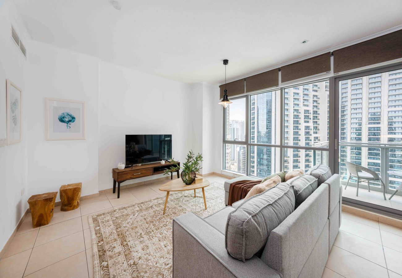 Apartment in Dubai - Cozy 1BR | Steps from Burj Khalifa & Mall