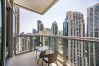 Apartment in Dubai - Cozy 1BR | Steps from Burj Khalifa & Mall