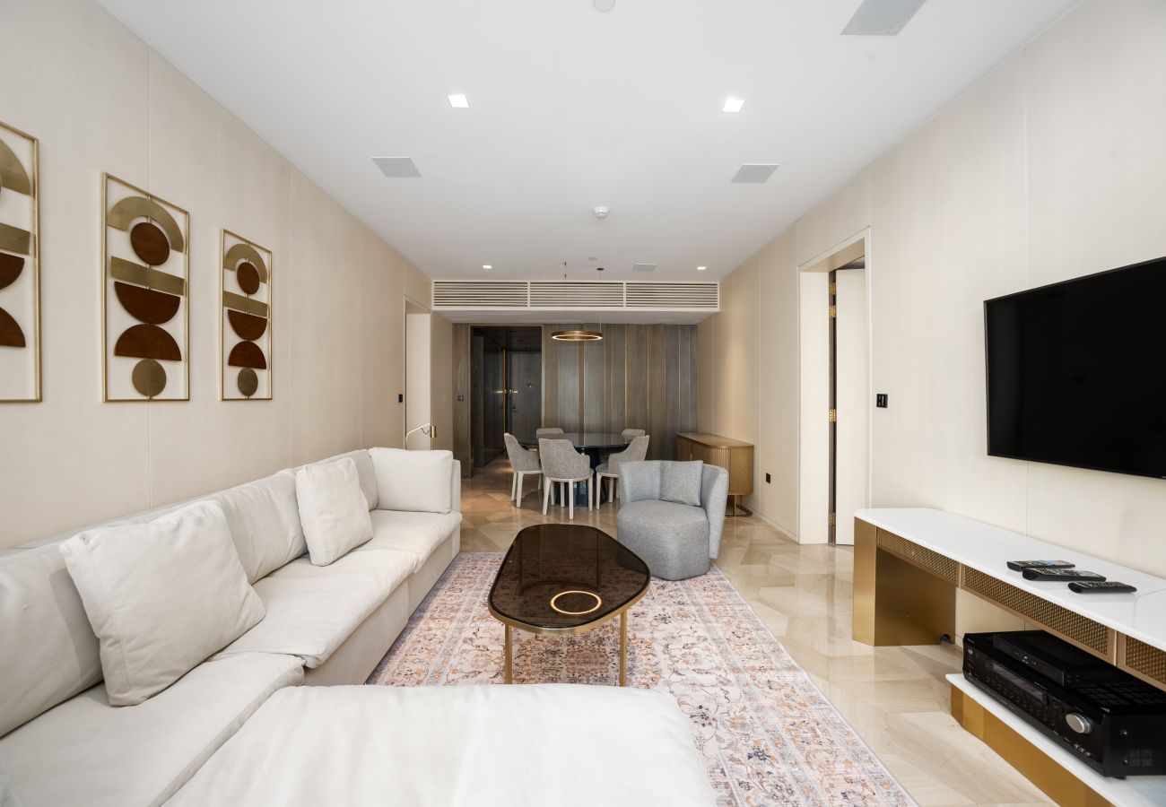 Apartment in Dubai - Modern 2BR Gem | Prime Palm Jumeirah Location